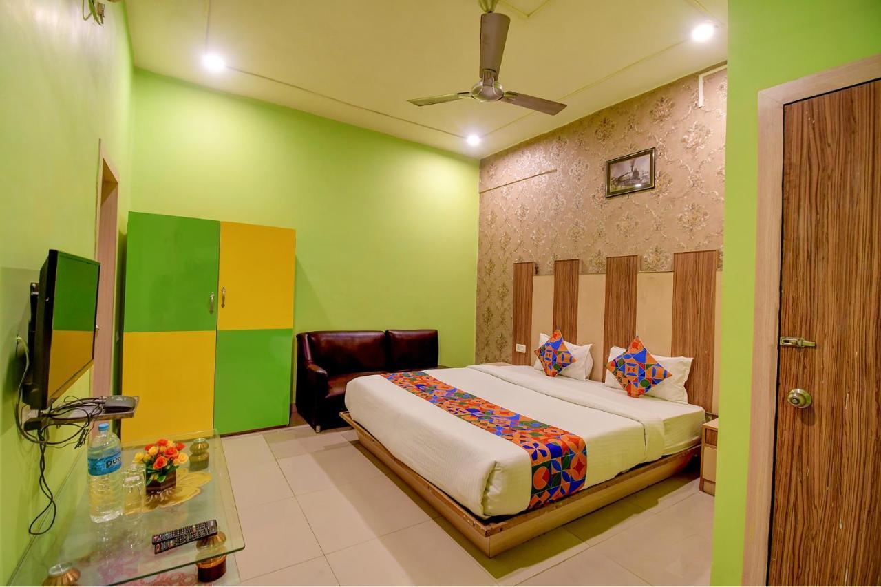 Fabhotel Prime Rockstar Hotel