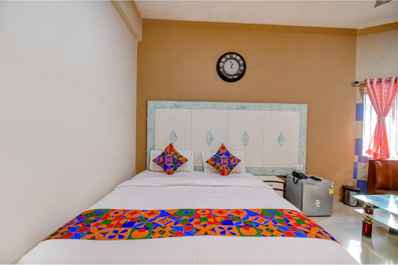 Fabhotel Prime Rockstar